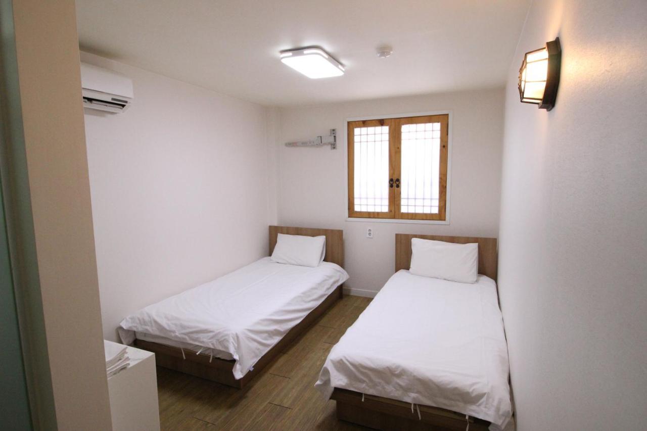 Hotel Golden Park Myeongdong Seoul Exterior photo